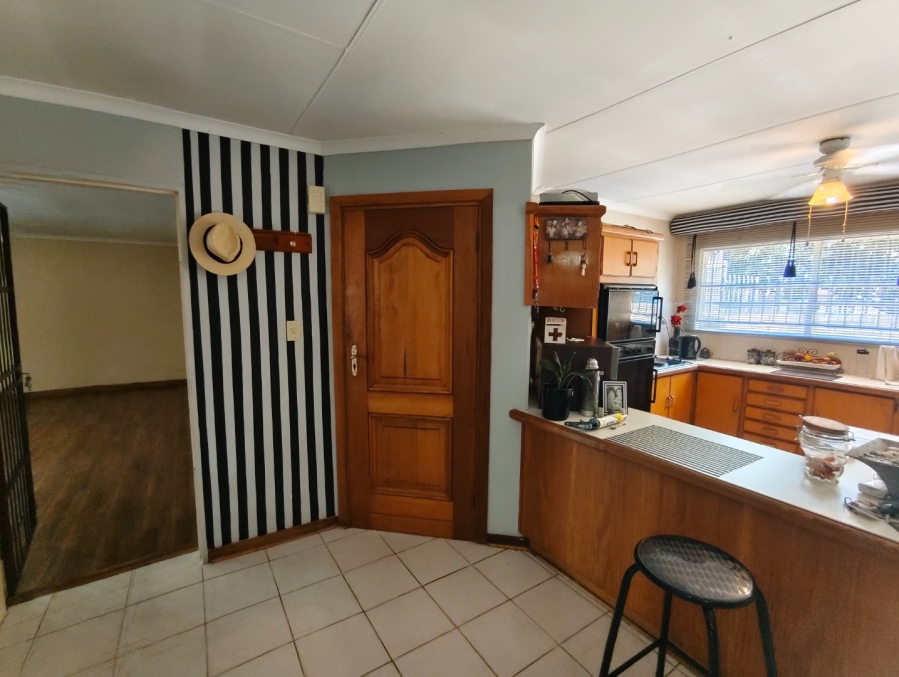 To Let 3 Bedroom Property for Rent in Uitsig Free State